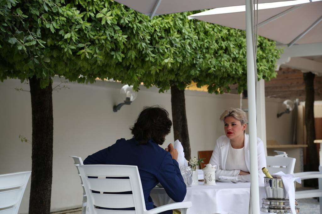 Hotel Barbarella Giugliano In Campania Eksteriør bilde